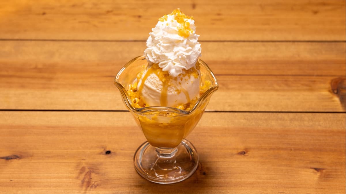 Caramel Crunch Sundae menu item
